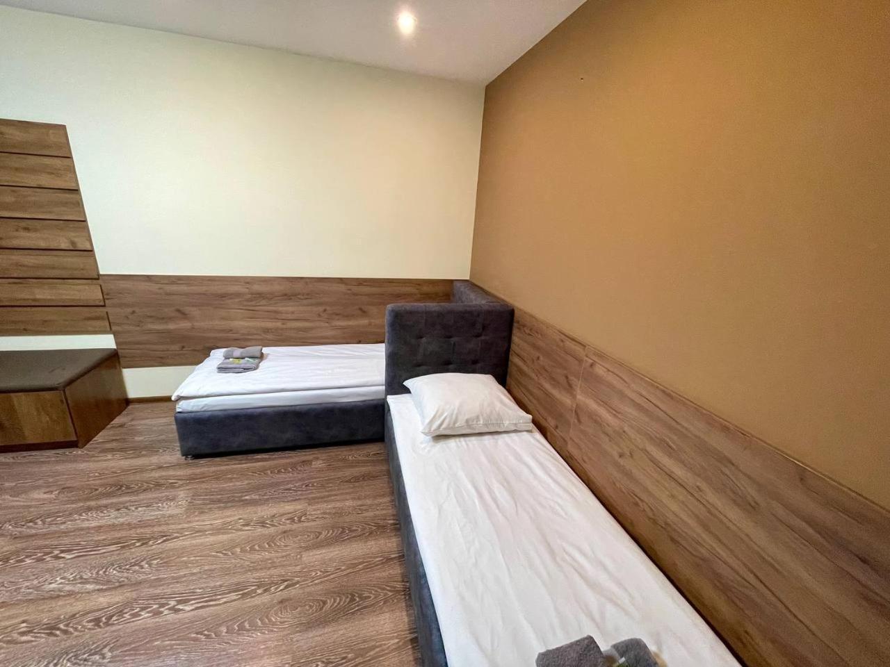 Apartments In Uzhgorod For You. ภายนอก รูปภาพ