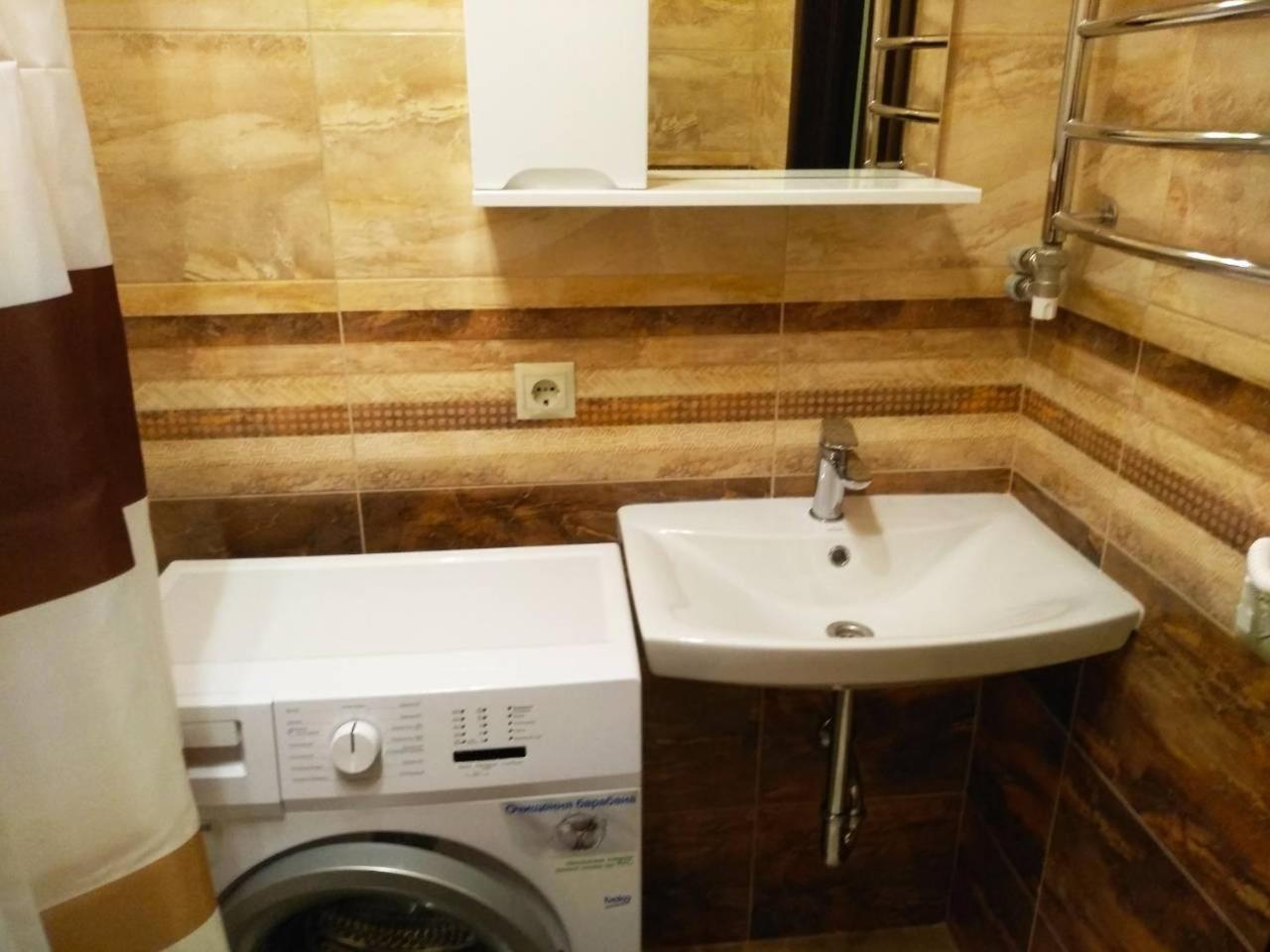 Apartments In Uzhgorod For You. ภายนอก รูปภาพ